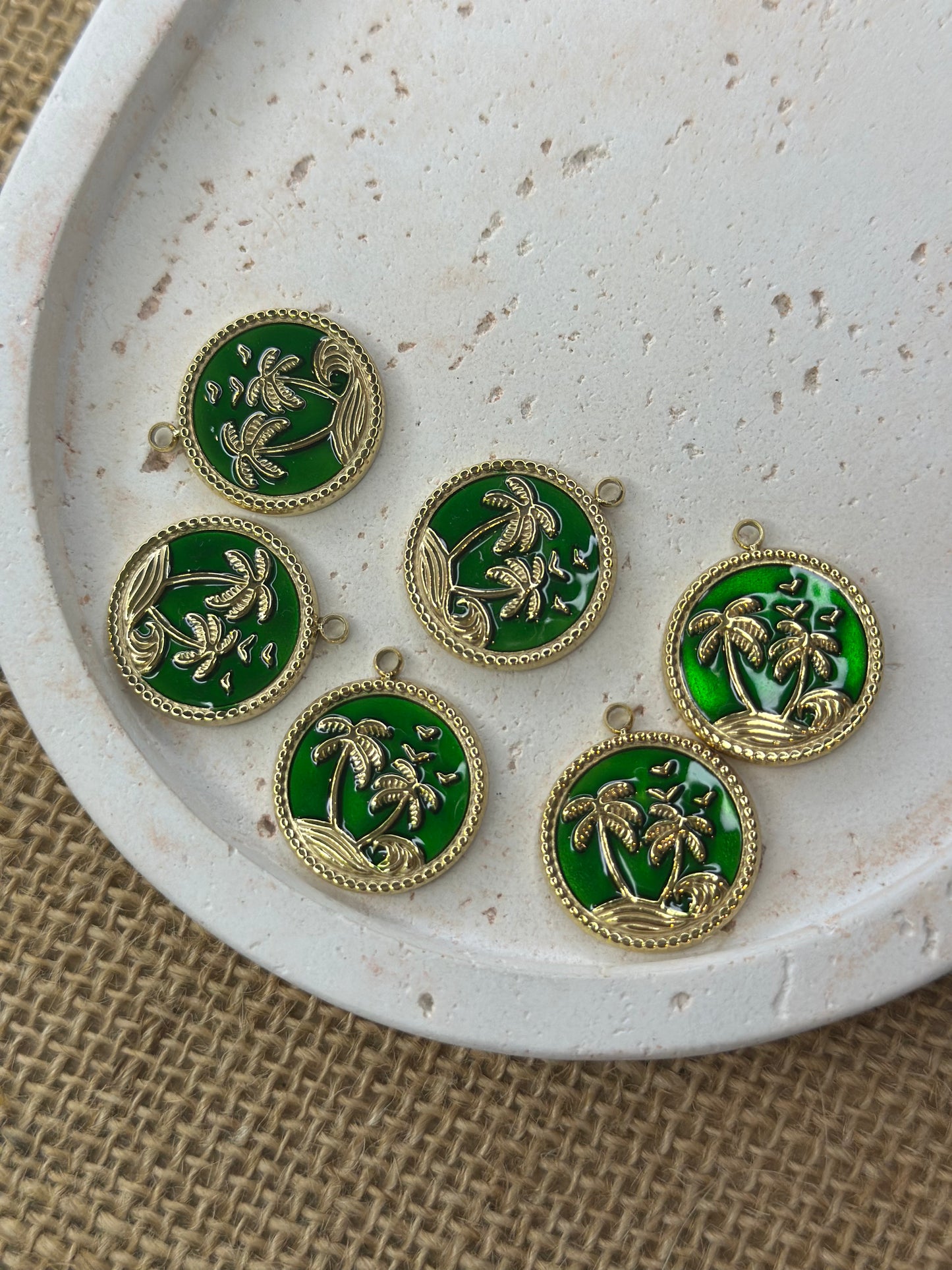 Vert - charms
