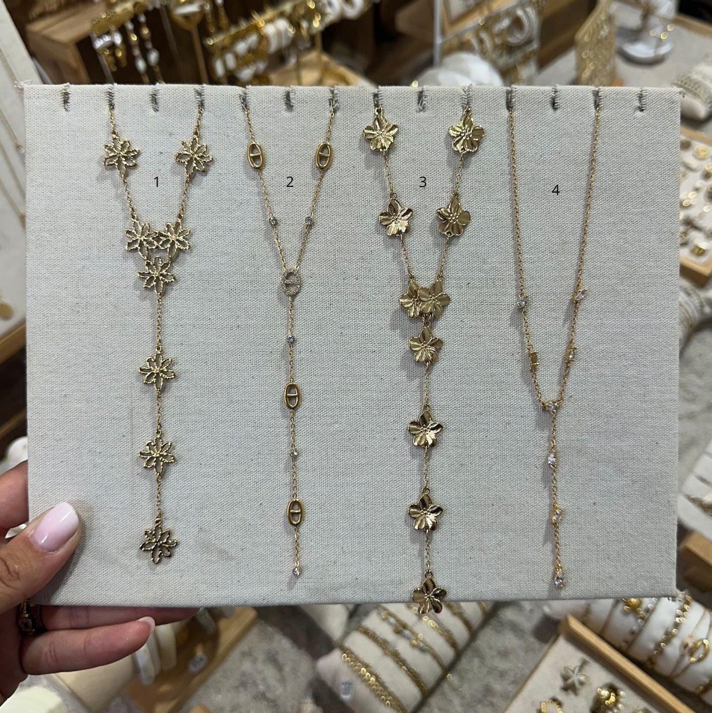 Collier Y or