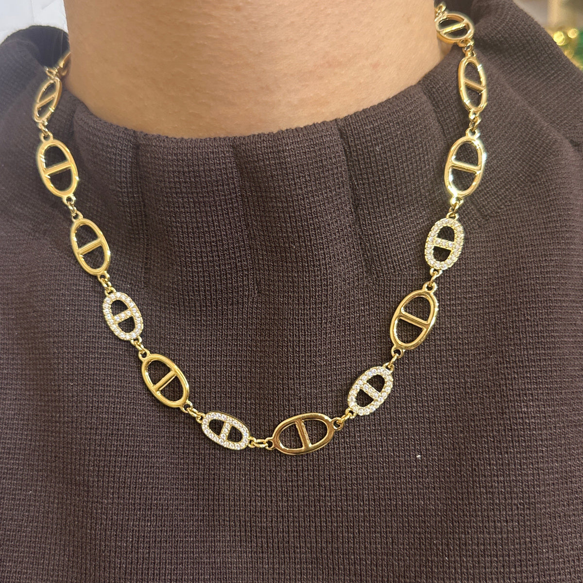 Collier marina or