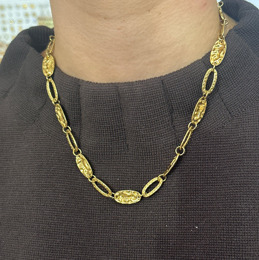 Collier martelé