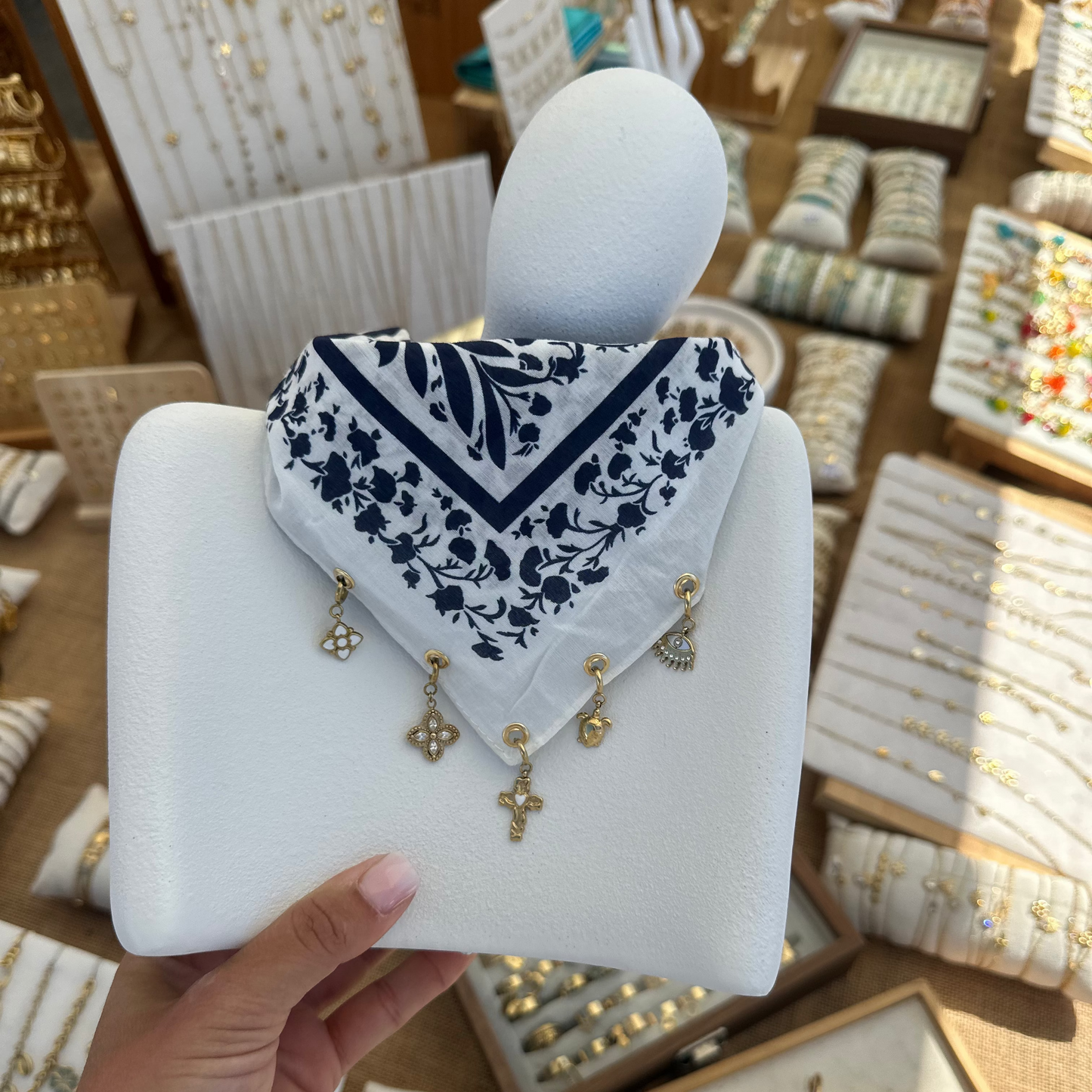 Bandana marine